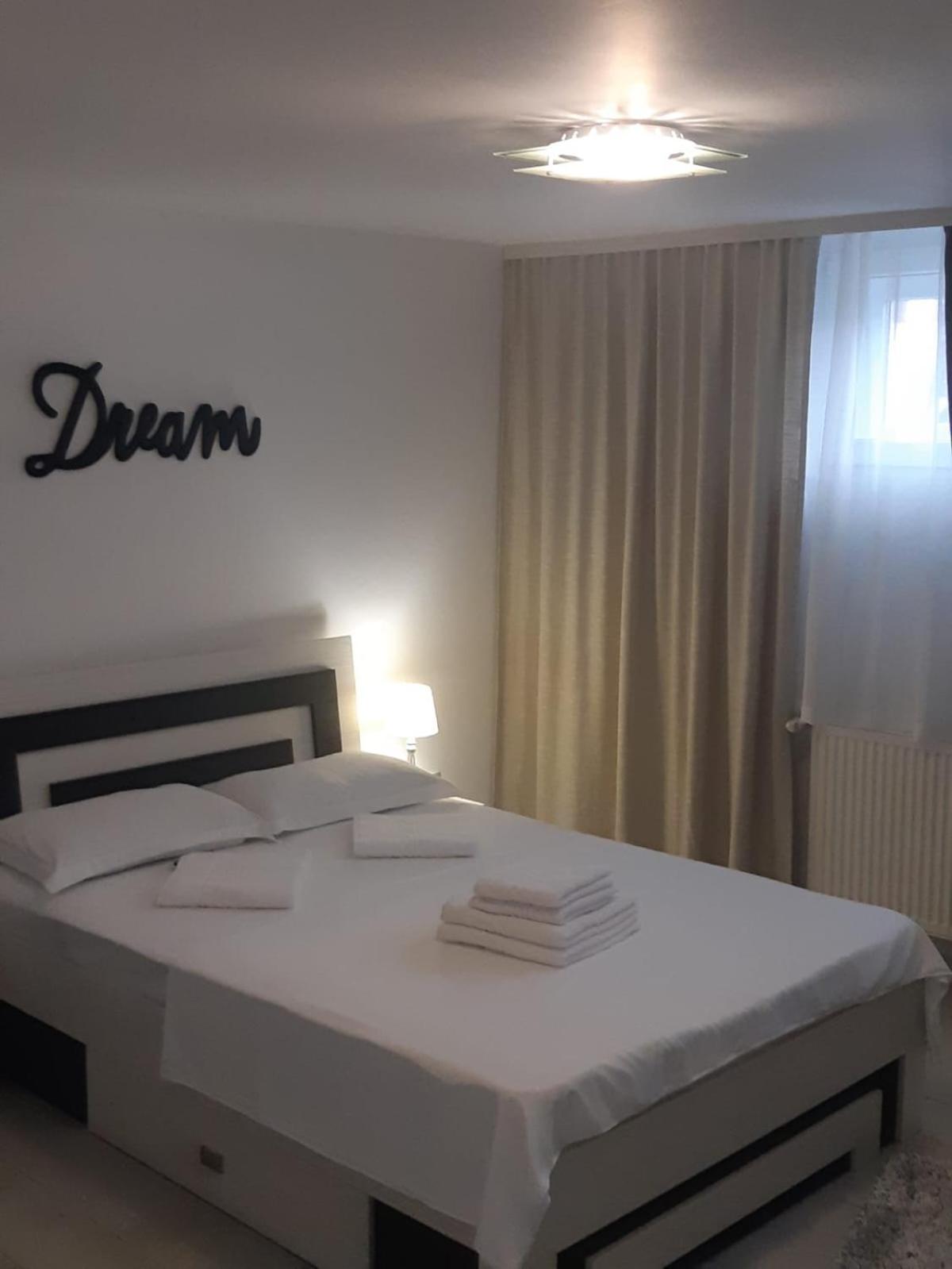 La Relax Apartment Brasov Bagian luar foto